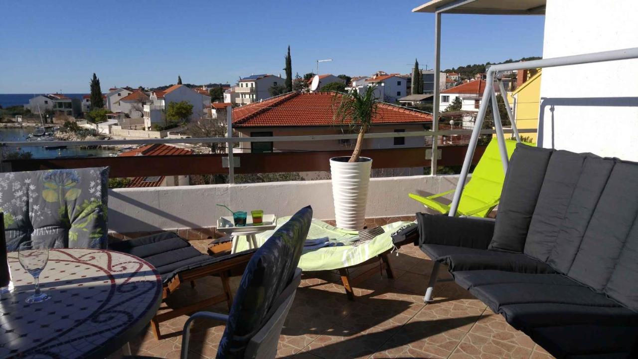 Vera Apartment 1 Rogoznica  Quarto foto