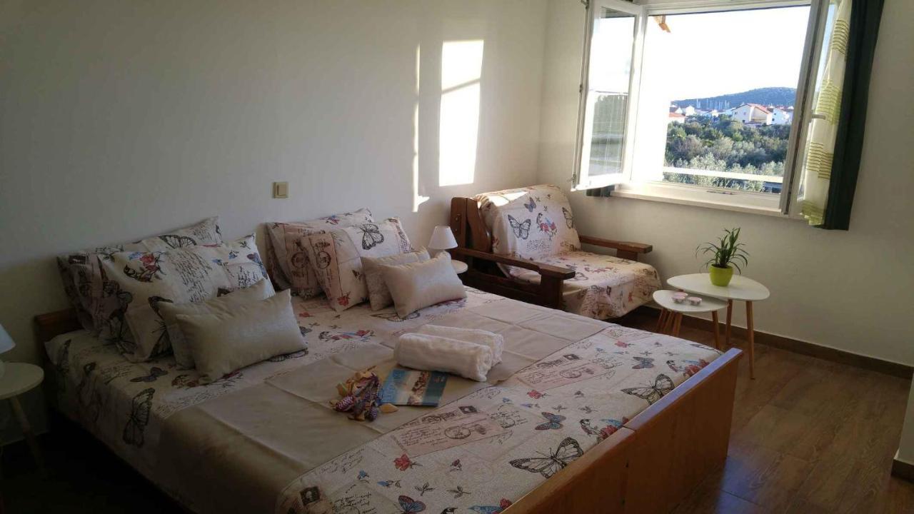 Vera Apartment 1 Rogoznica  Quarto foto