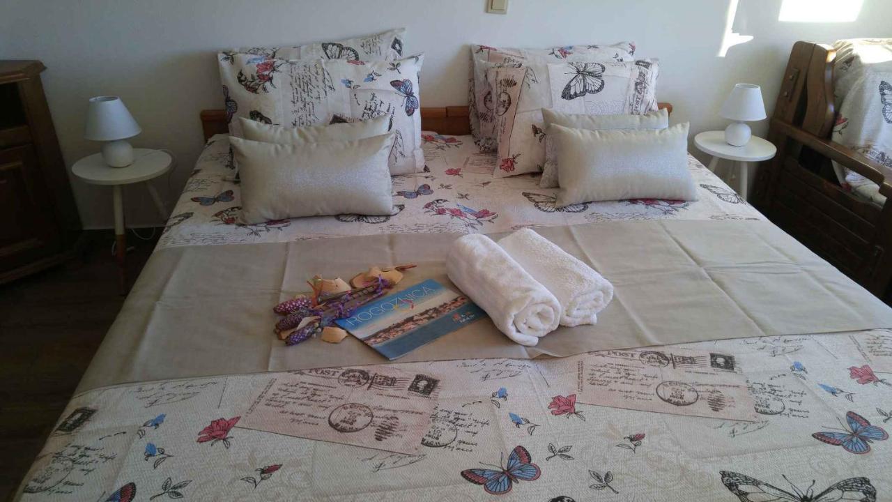 Vera Apartment 1 Rogoznica  Quarto foto