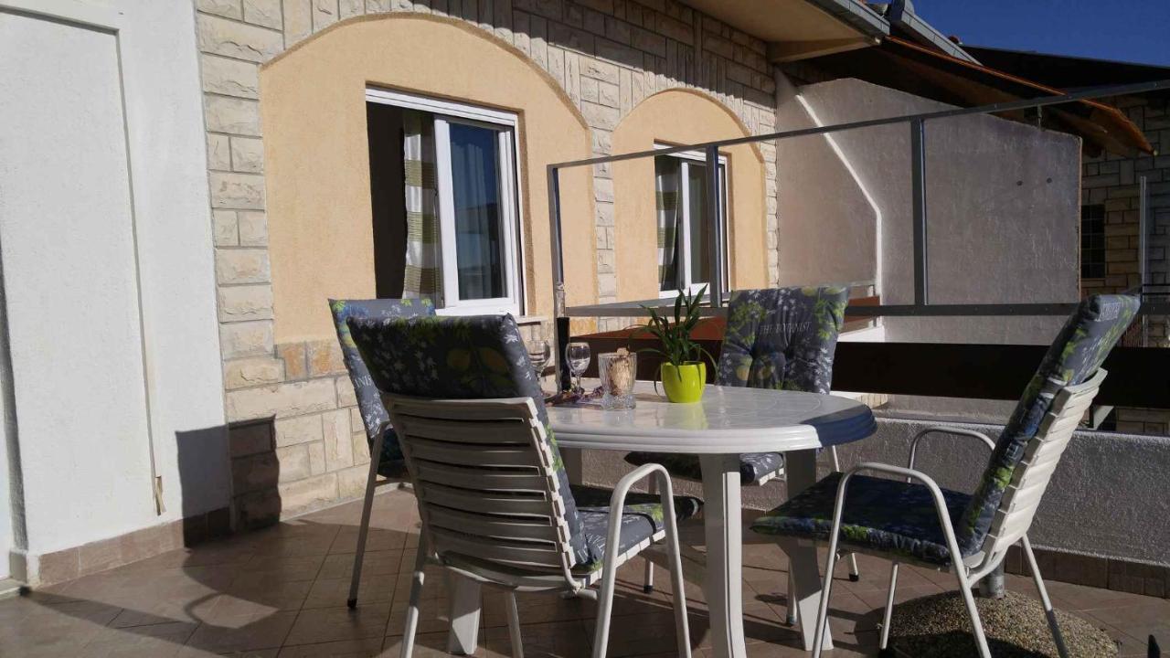Vera Apartment 1 Rogoznica  Quarto foto
