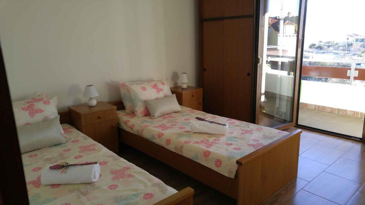 Vera Apartment 1 Rogoznica  Quarto foto